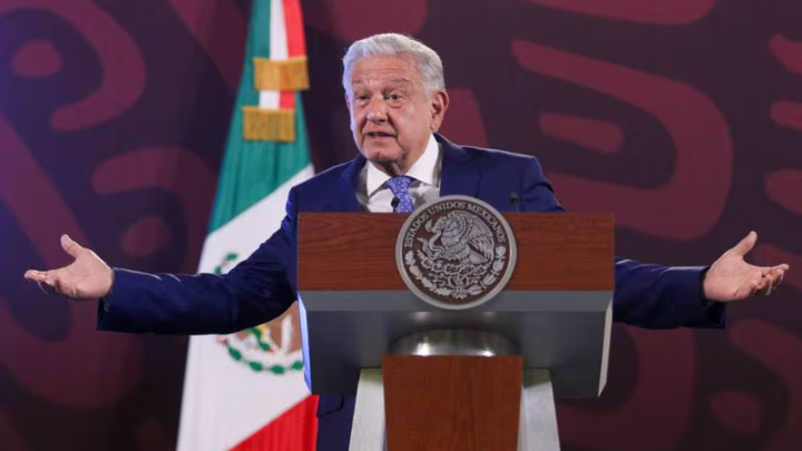 AMLO ‘pone mano dura’ a… ¿EU? Advierte que México será estricto con visas a estadounidenses